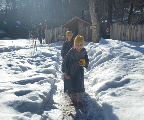 3棟のサウナをそれぞれ満喫！長野県ならではの雪道を通りながら移動